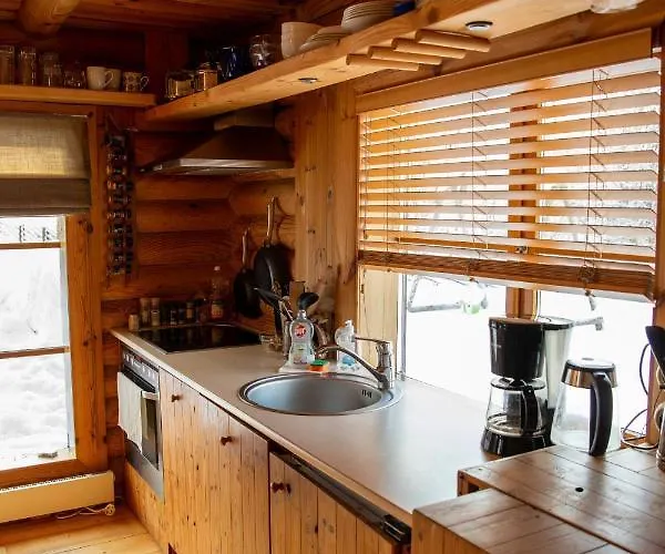 Nuustakumajad بيت للعطل