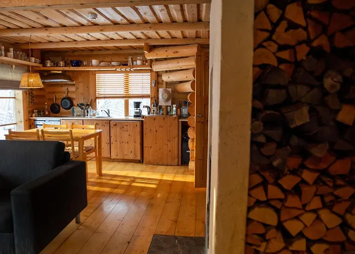 Nuustakumajad بيت للعطل